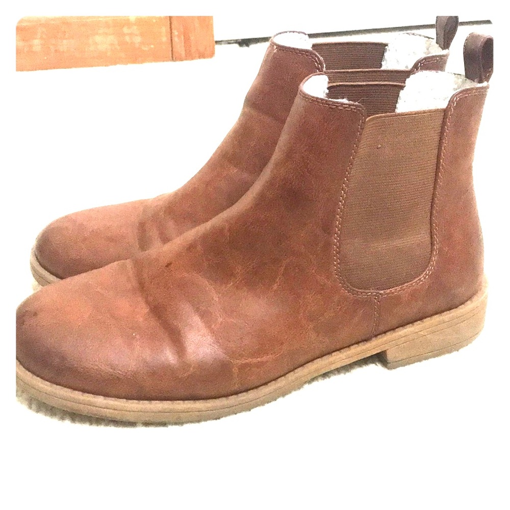H&M winter lined chelsea boots